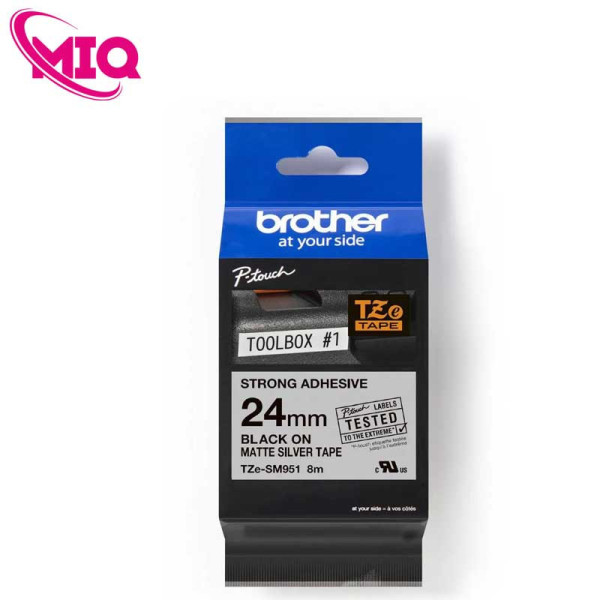 Nhãn TZe-sm951 siêu dính - Chữ đen trên nền bạc 24mm